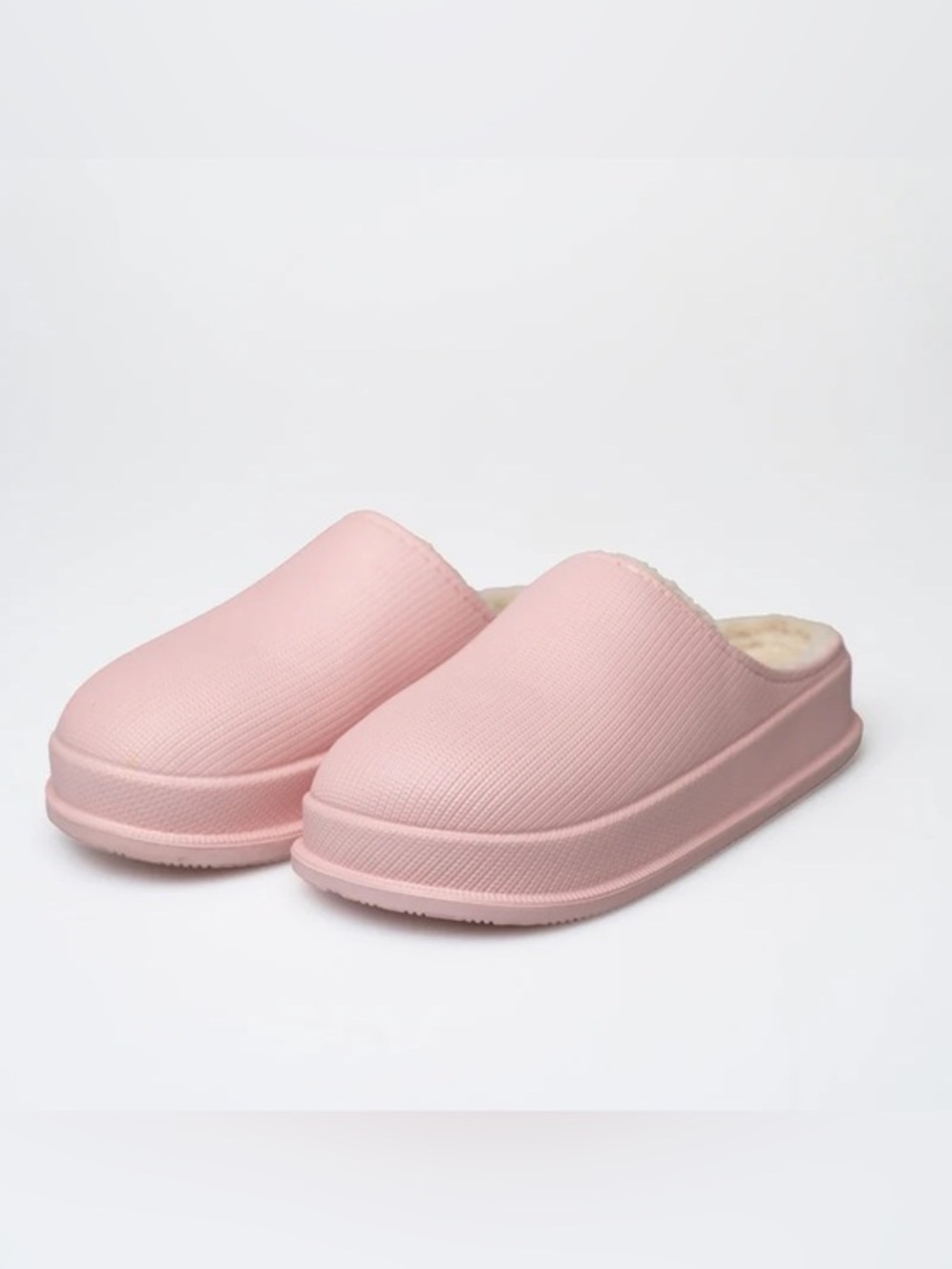 The Cloudies Pink Cozy Slippers Size 42/43 (Women’s 9.5/10) NEW